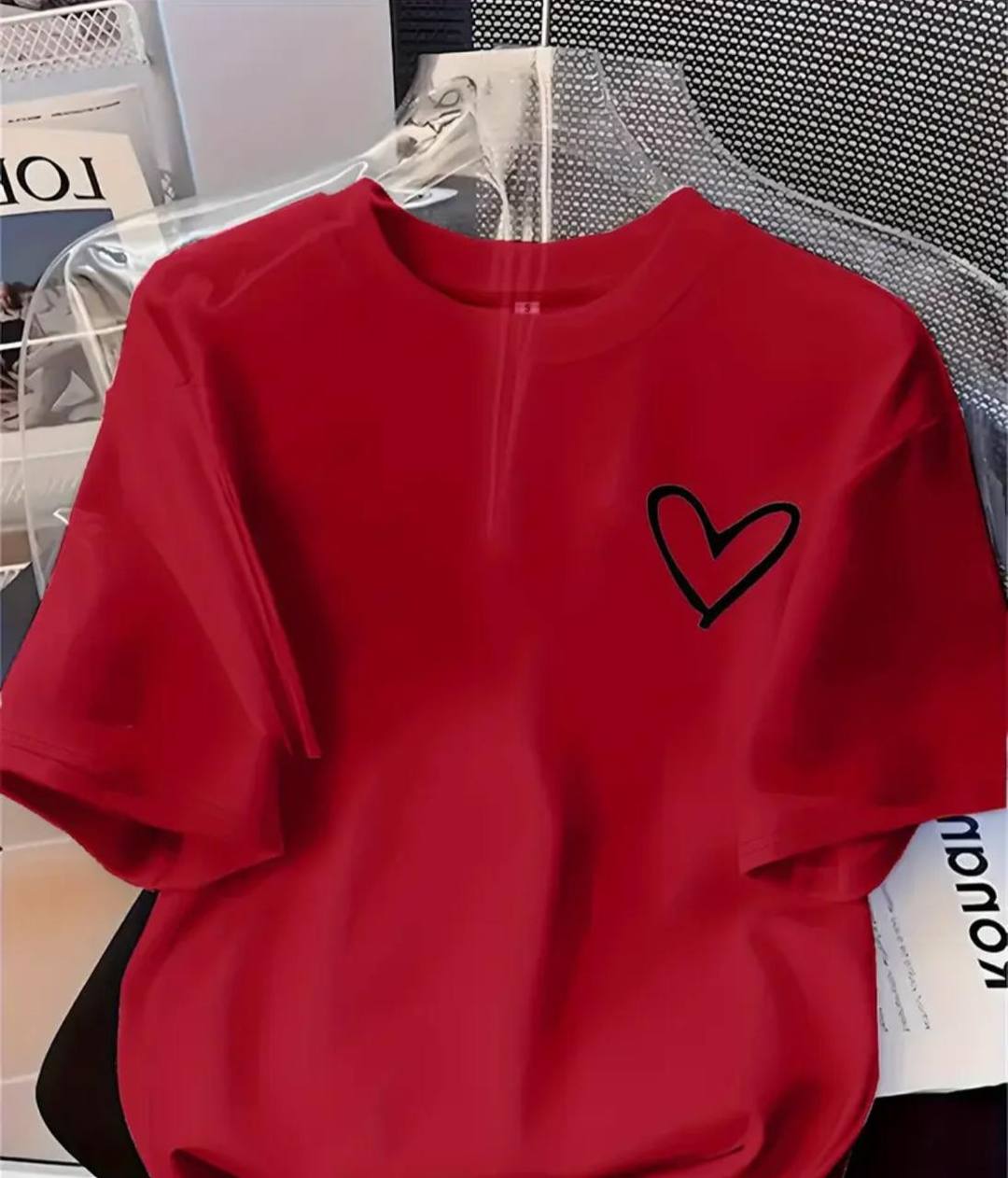 RED HEART DESIGN T SHIRT