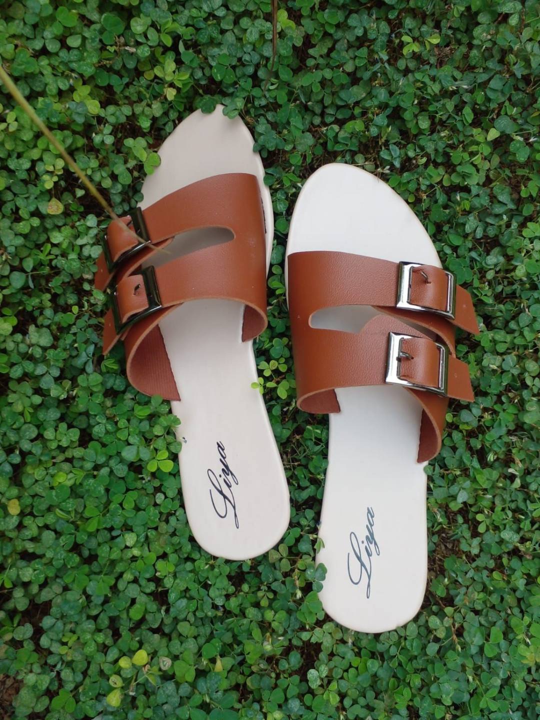 BROWN SLIPPERS