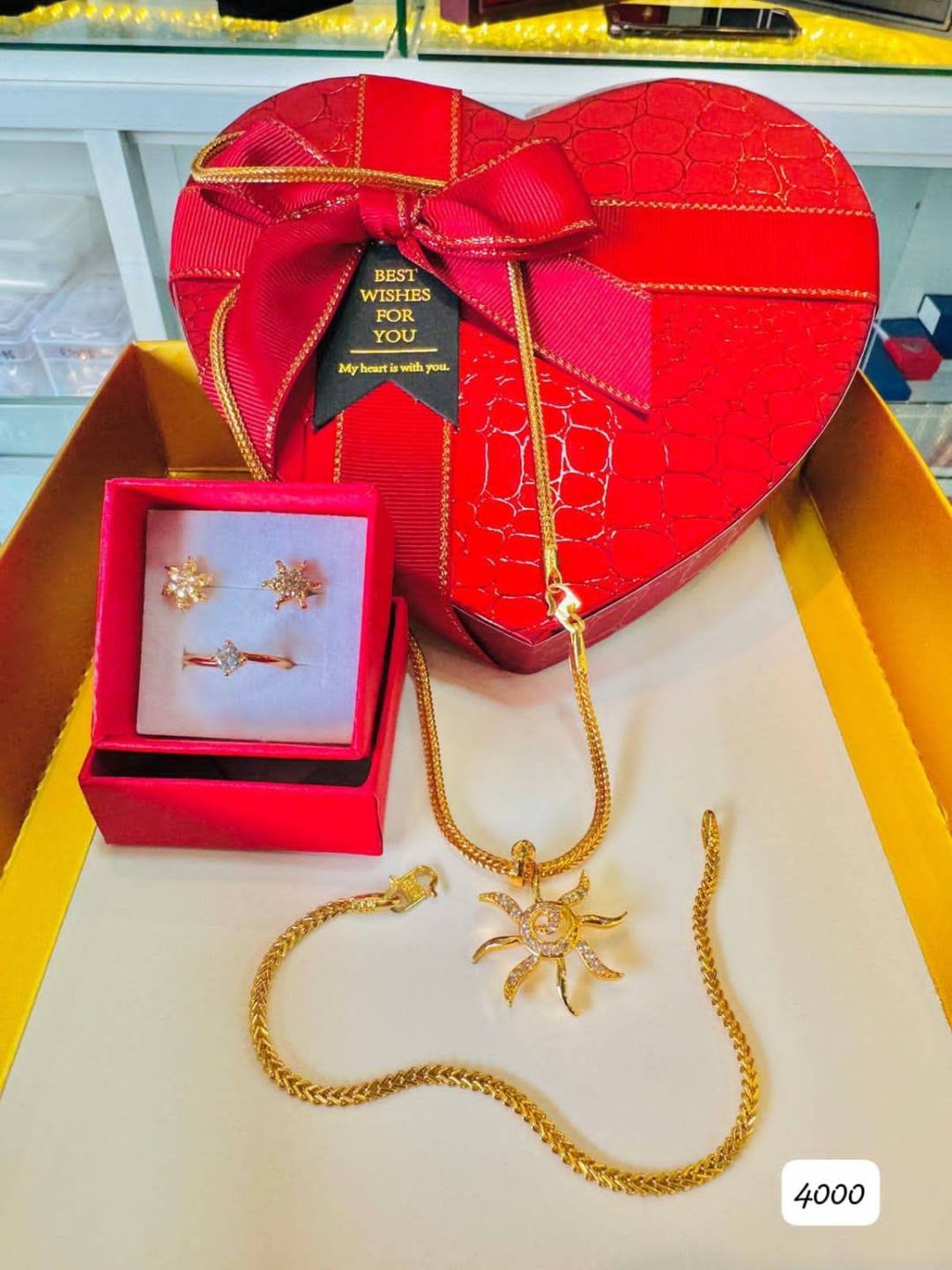 BOX OF SET
