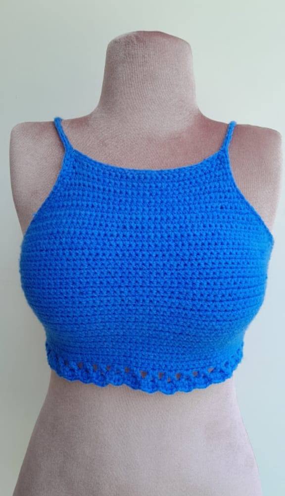 HANDMADE CROCHET CROP TOP