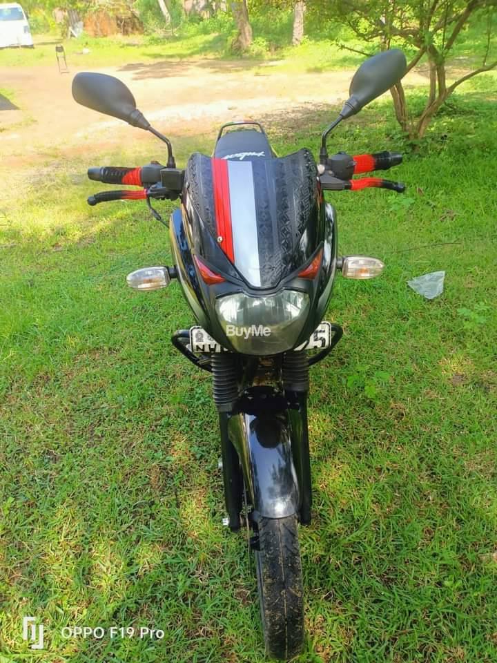 BAJAJ PULSAR 150 - 2015