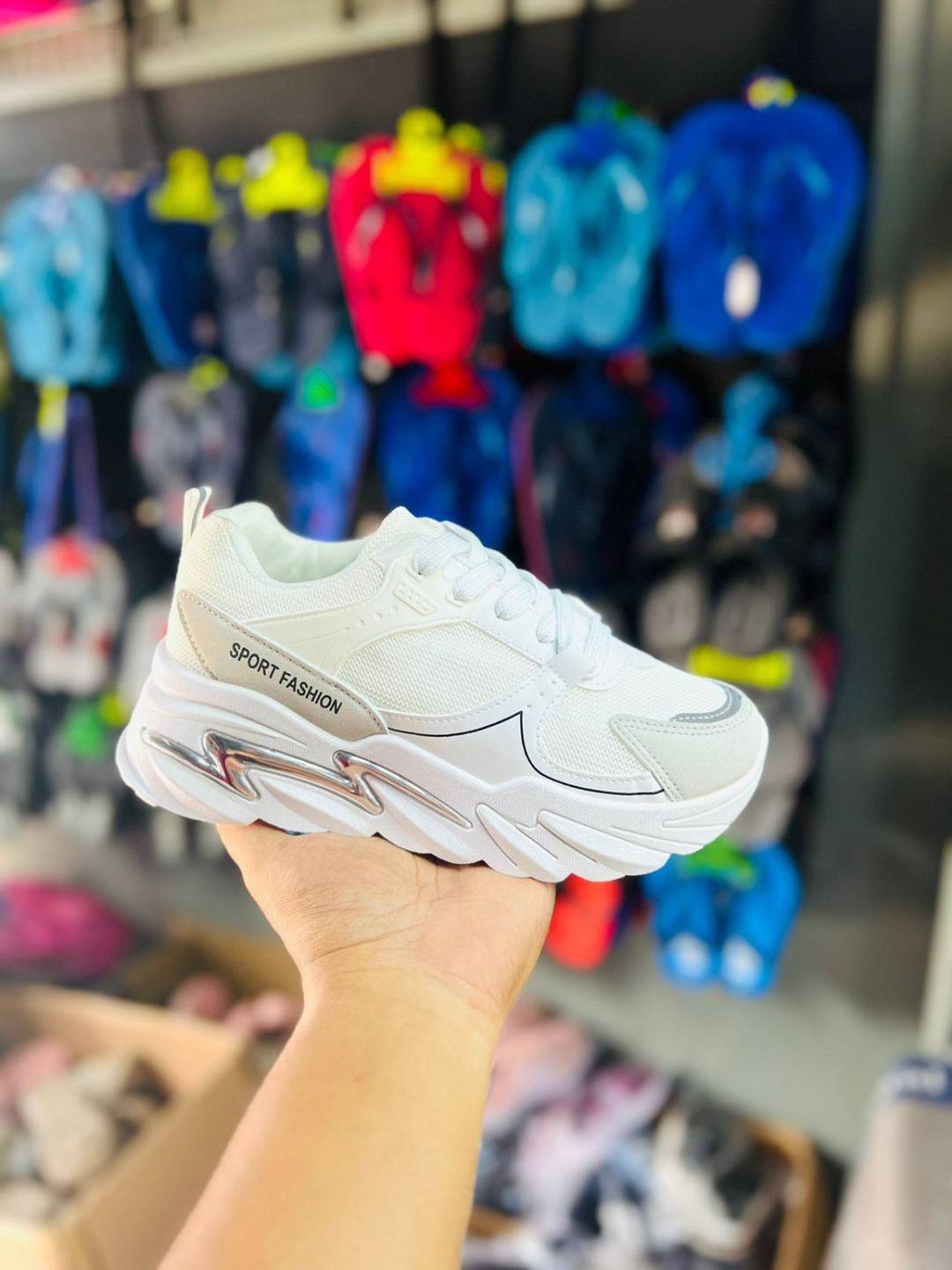 SPORT SHOES WHITE