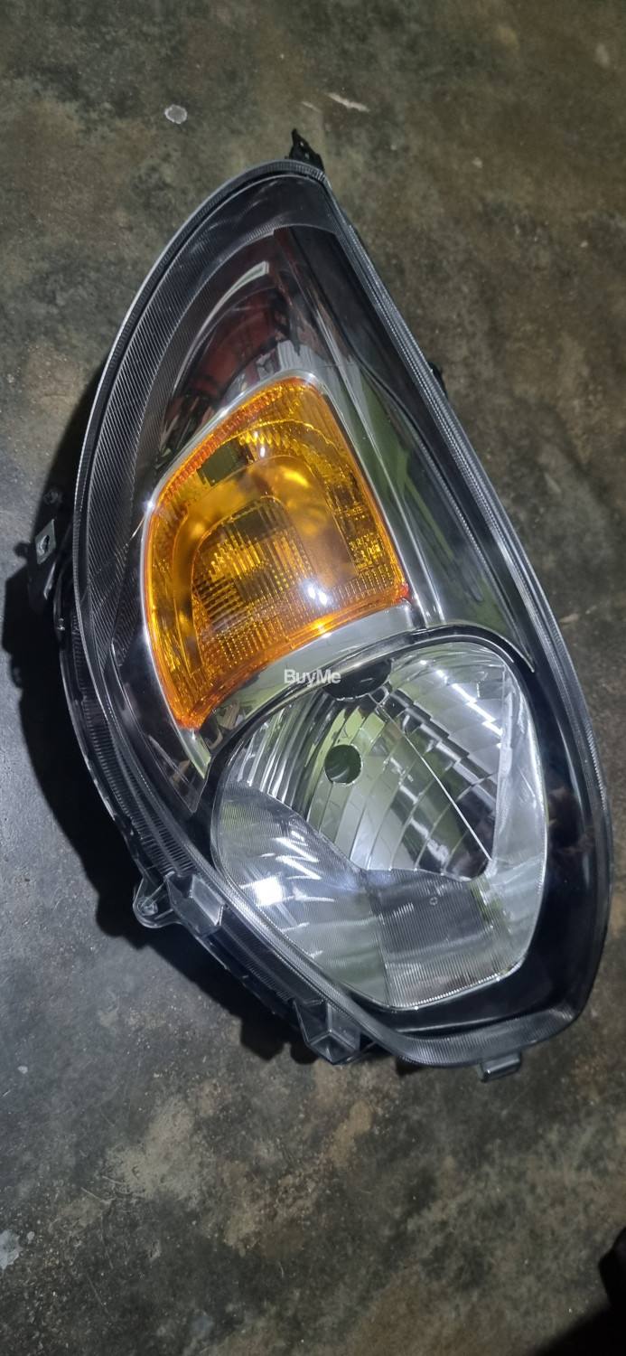 HEADLIGHT - SUZUKI ALTO 800 2016