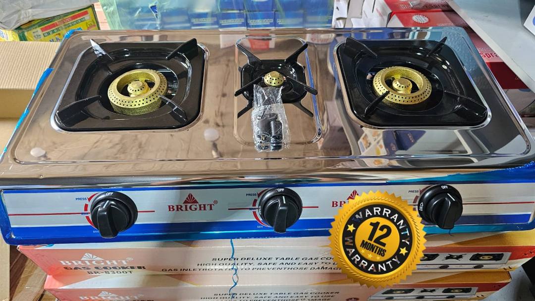 BRIGHT TRIPLE BURNER GAS COOKER AVAILABLE ON SALE