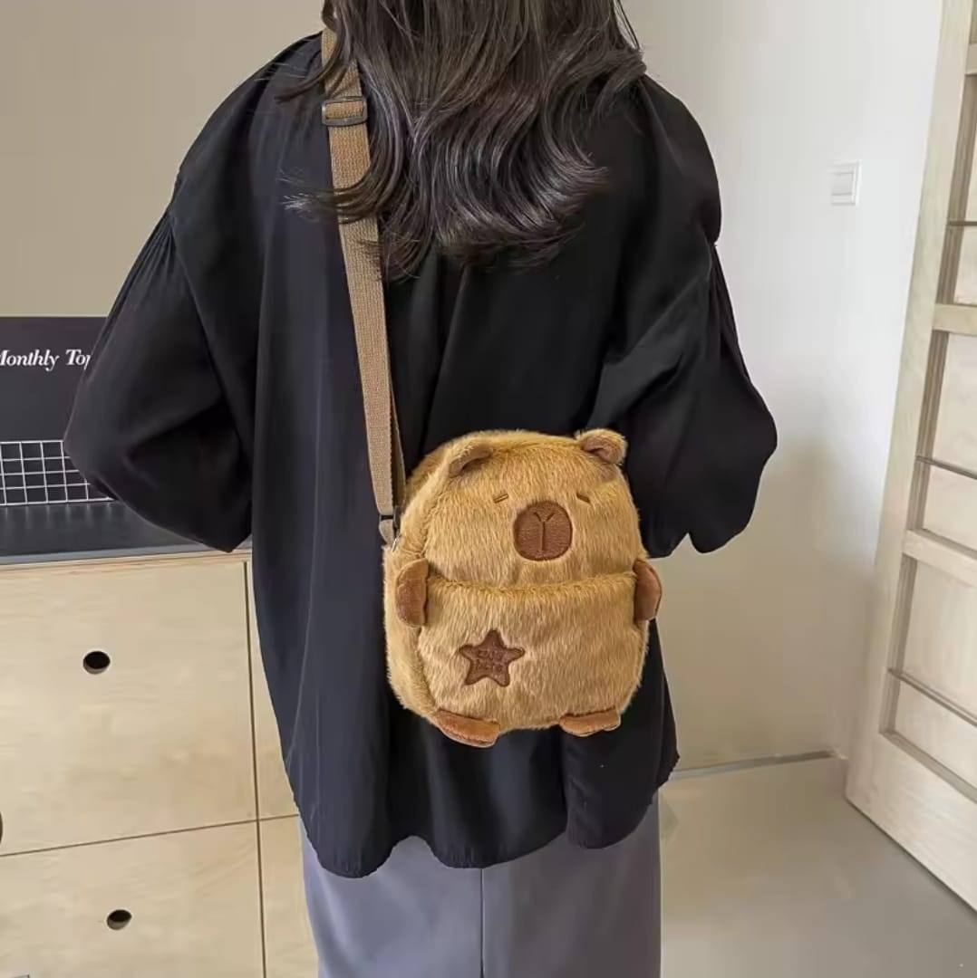 ZIPPER CAPYBARA SHOULDER BAG