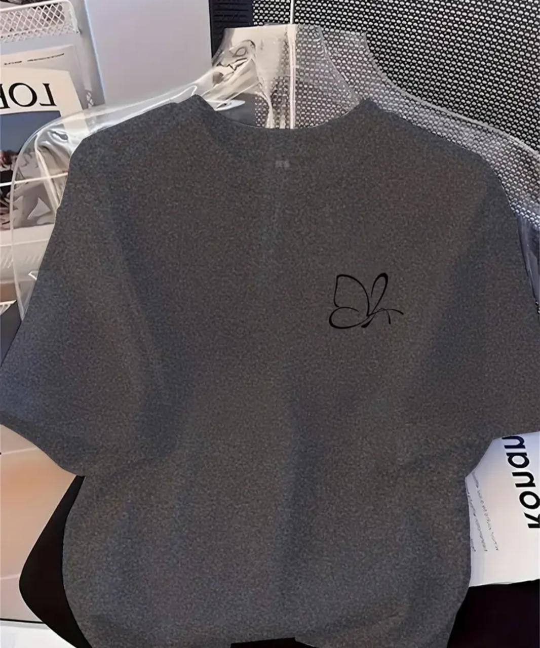 SIMPLE LINE ART BUTTERFLY TEE – GREY