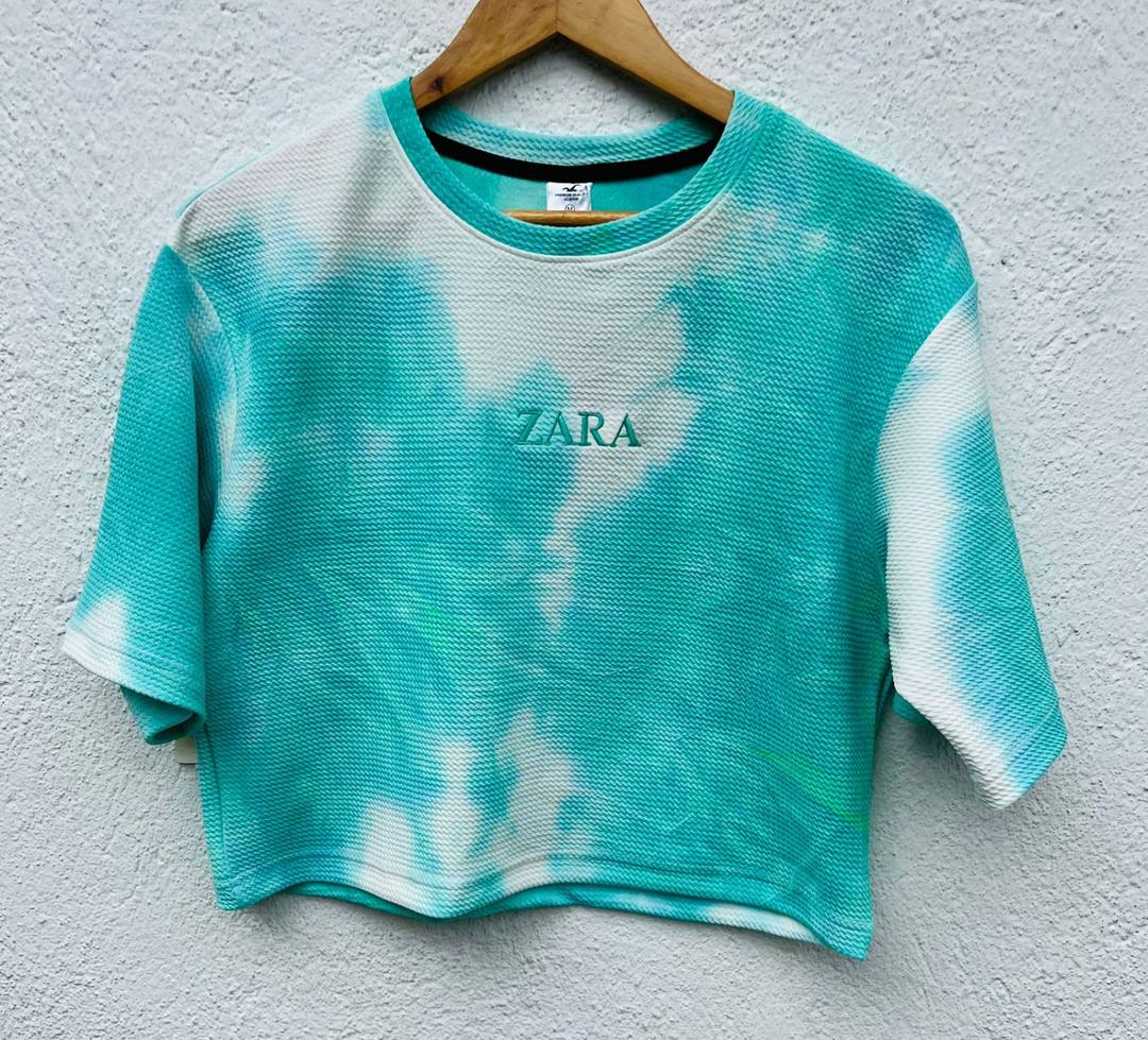 LADIES BAGGY CROP TOP AVAILABLE FOR SALE