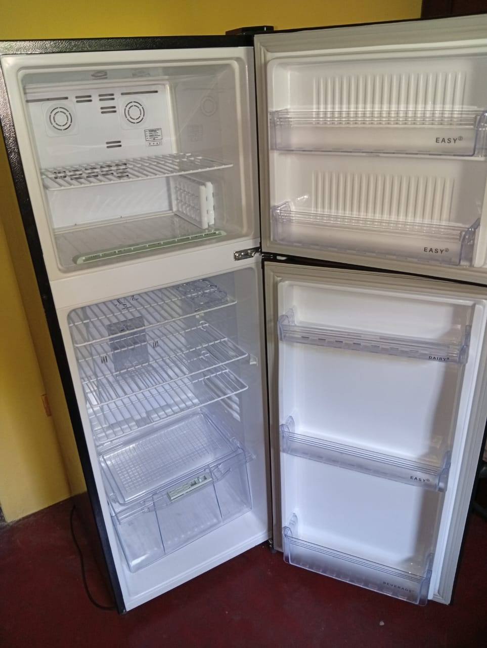 ONLY 4 MONTHS USED INNOVEX REFRIGERATOR