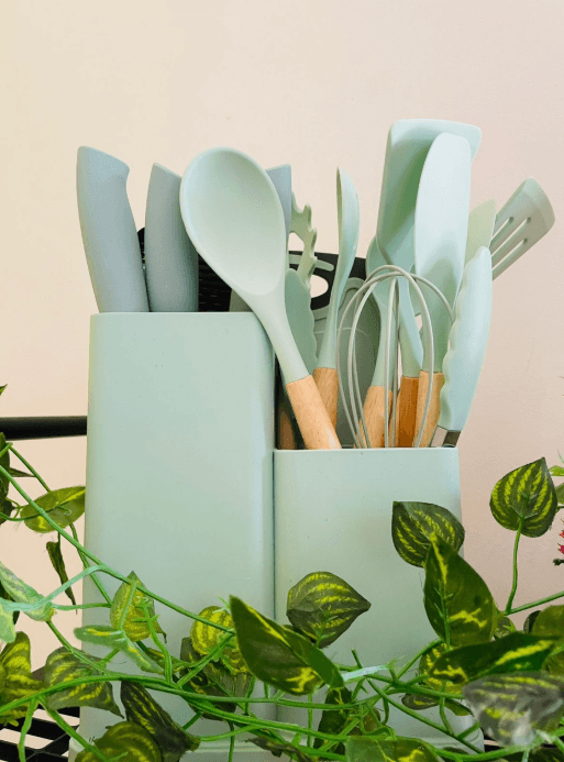 SILICONE SPOON AND KNIFE SET