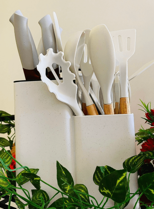 SILICONE SPOON AND KNIFE SET - WHITE