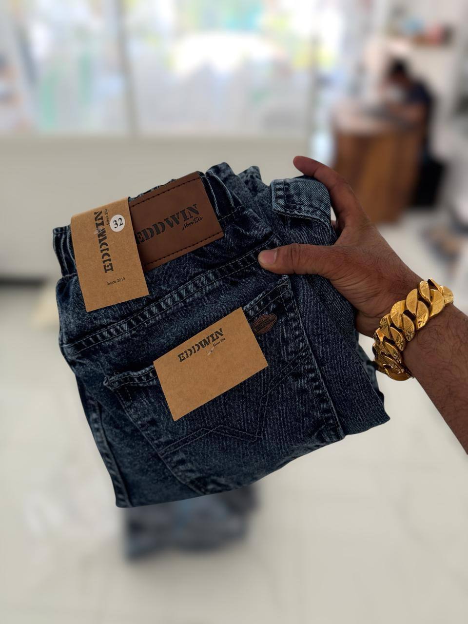 ACID WASH BIG FOLD CARGO DENIM