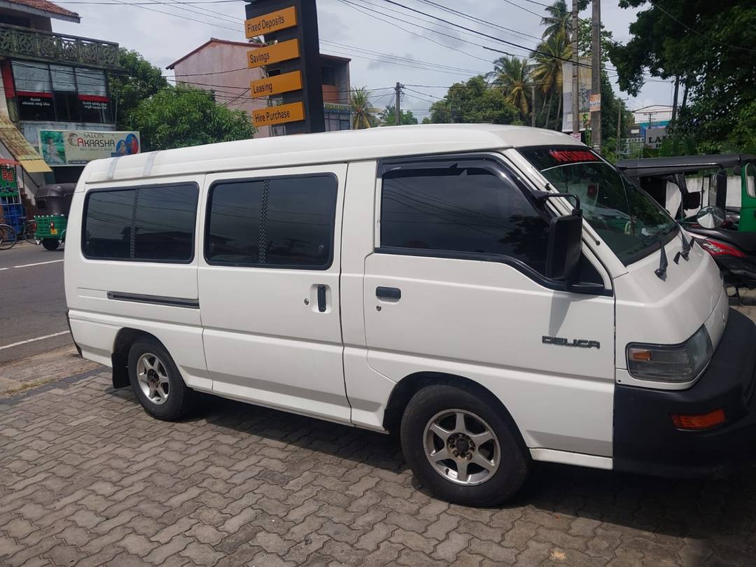 MITSUBISHI L300 2003