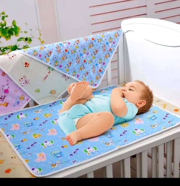 BABY INFANT DIAPER / URINE MAT