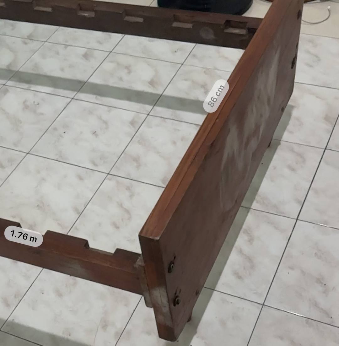 WOODEN SINGLE BED & MATTRESS