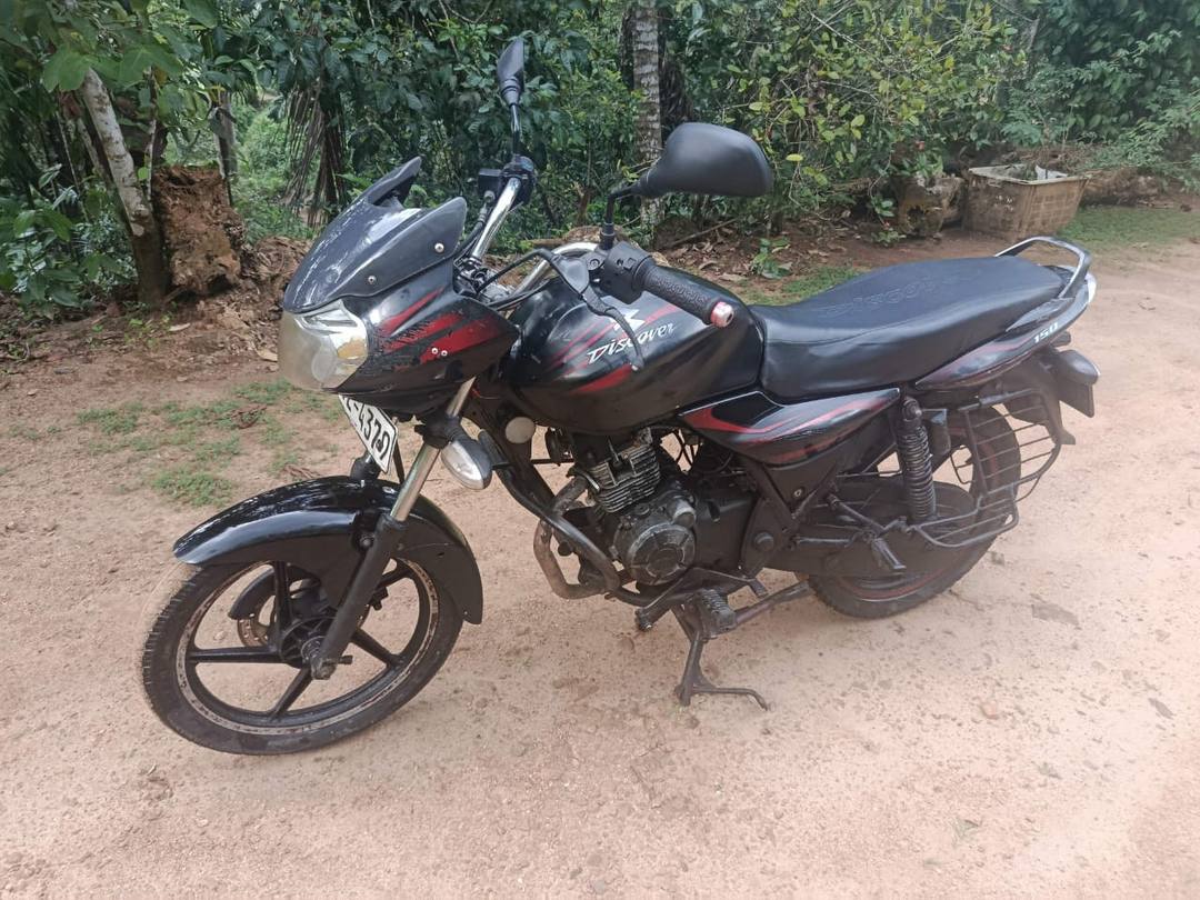 BAJAJ DISCOVER 150 FOR SALE