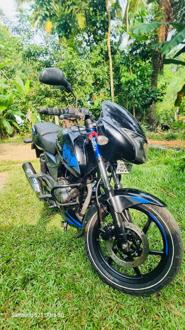 BAJAJ PULSAR 150 2019