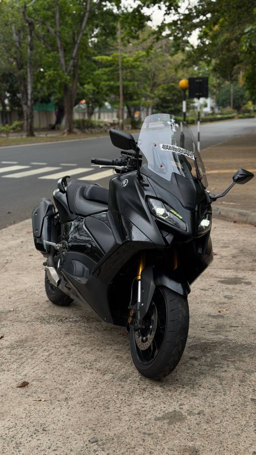 YAMAHA XMAX 300 2024