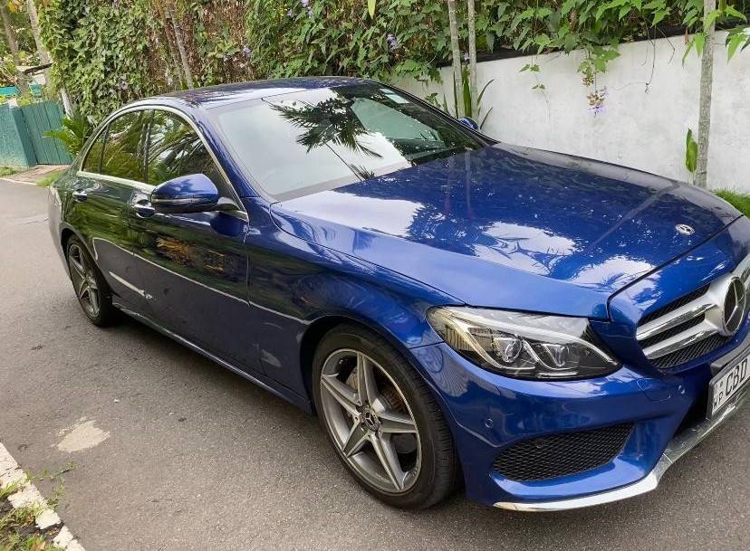 MERCEDES BENZ C180 2017