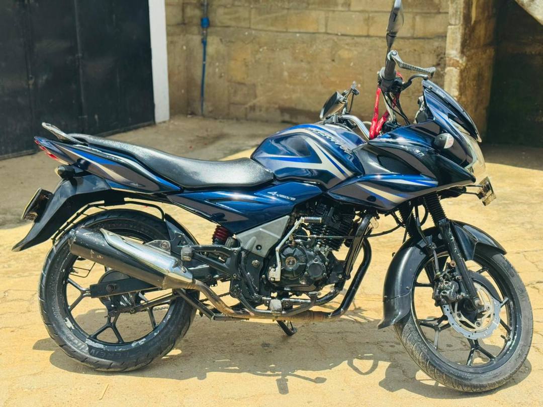 BAJAJ DISCOVER 150 FOR SALE