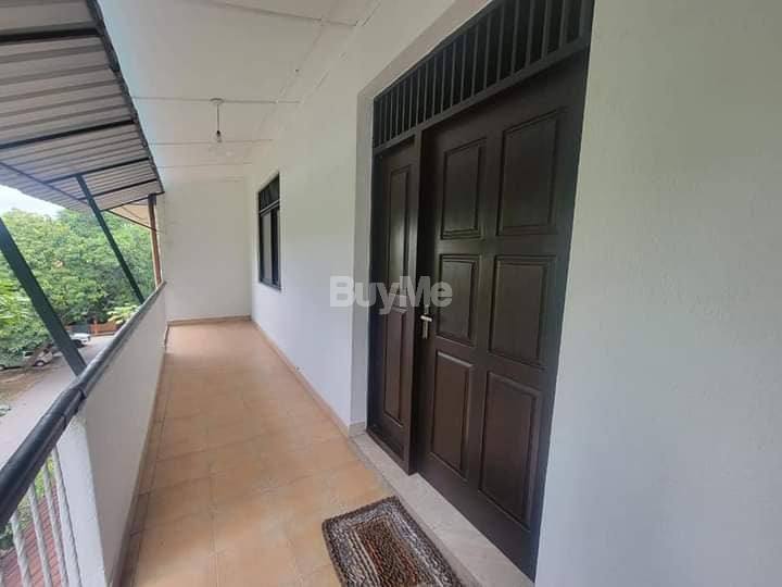 FLAT HOUSE FOR SALE IN BORELLA [ ELVITIGALA MAWATHA ]