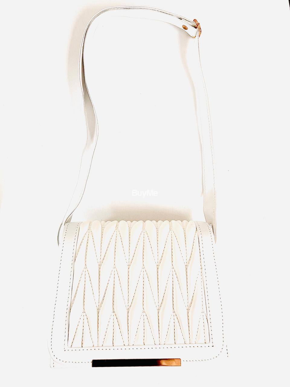 WHITE COLOR LADIES SMALL HAND BAG - IMPORTED