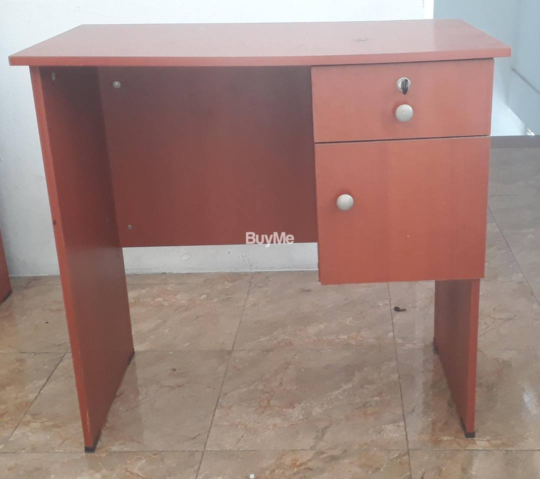 STUDY TABLE FOR SALE