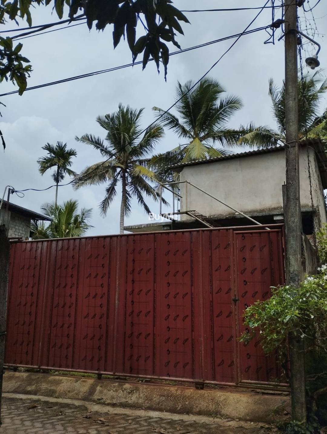 LAND WITH TWO STORY BUILDING / HOUSE FOR SALE IN ANGODA