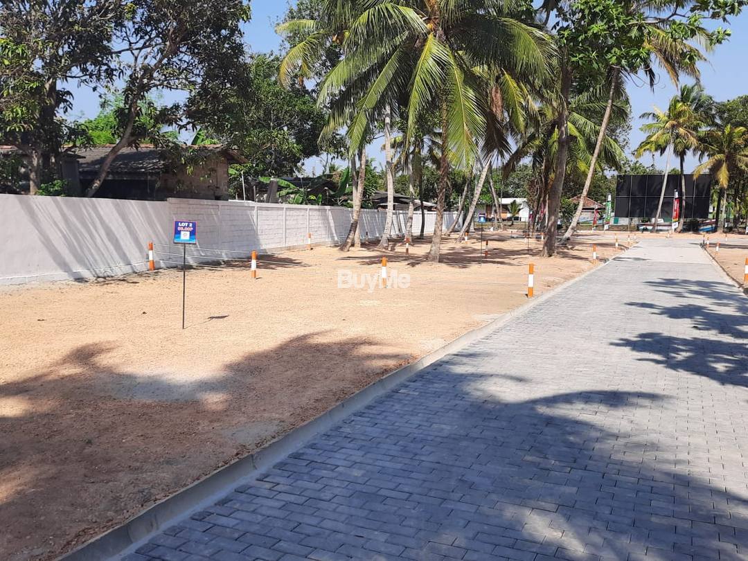 LAND FOR SALE ( HARBOUR VIEW ) - Wattala - Dikkowita /  Lot No - 11