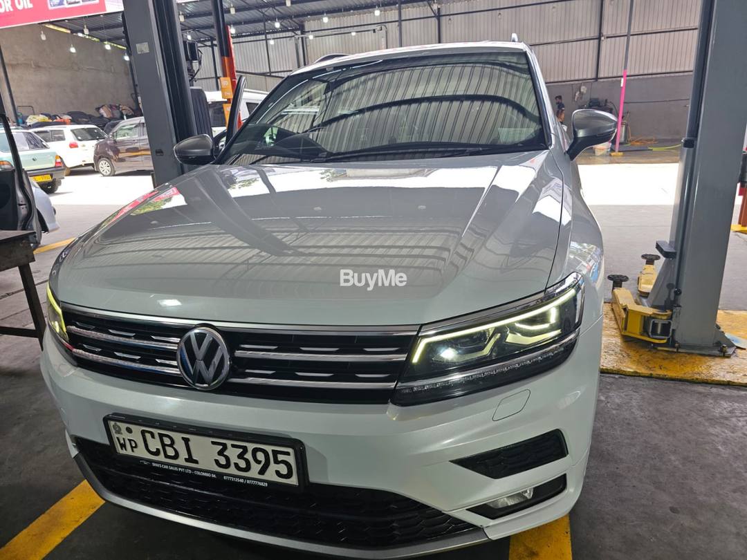 VOLKSWAGEN TIGUAN R LINE 2018