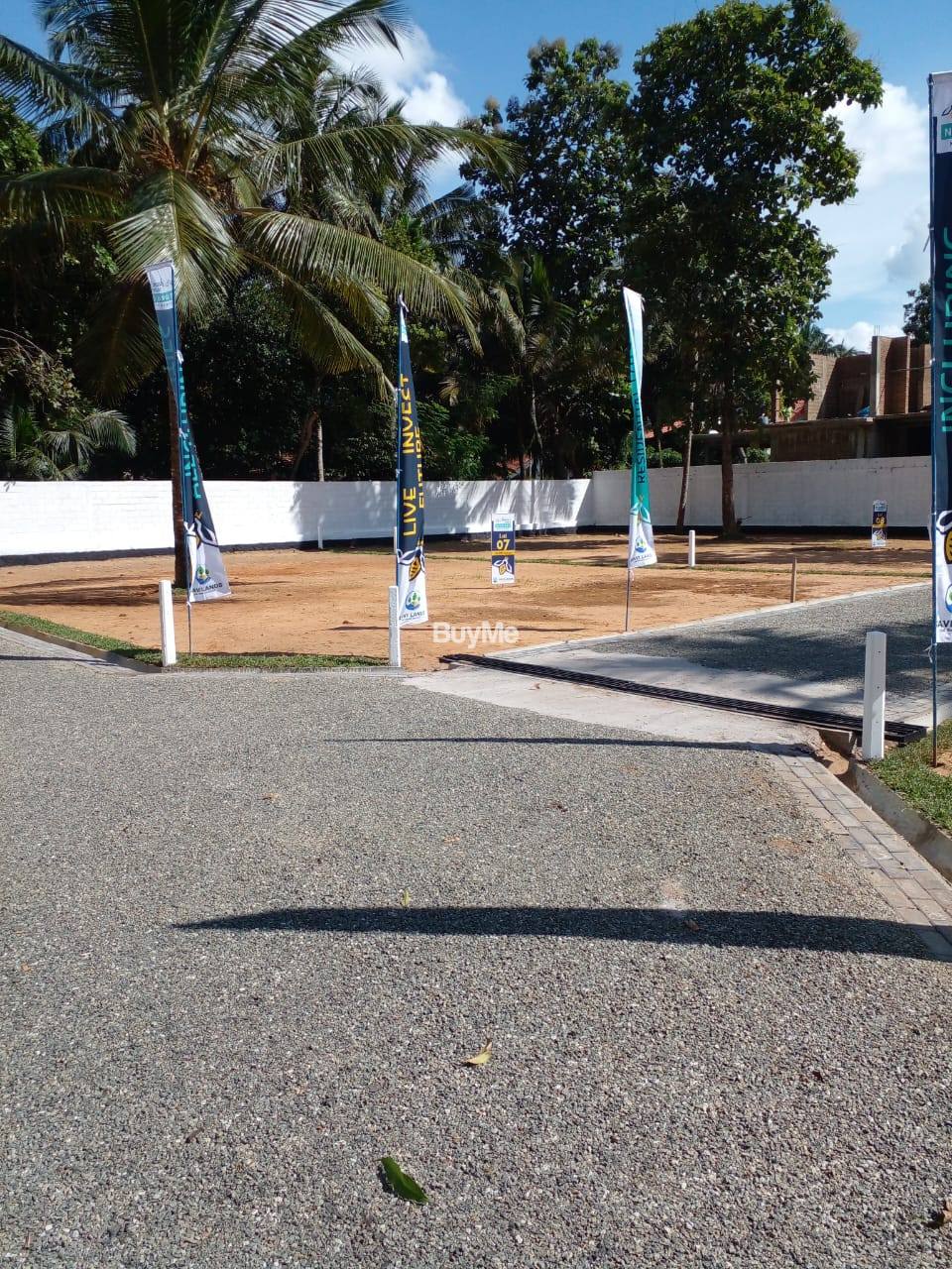 LAND FOR SALE - NEGOMBO KOCHCHIKADE ( QUEEN'S PARK ) - SAVI LANDS