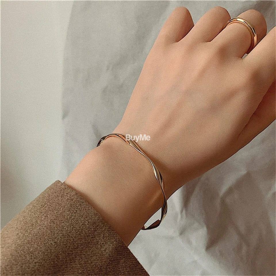 GOLD COLOUR BRACELET