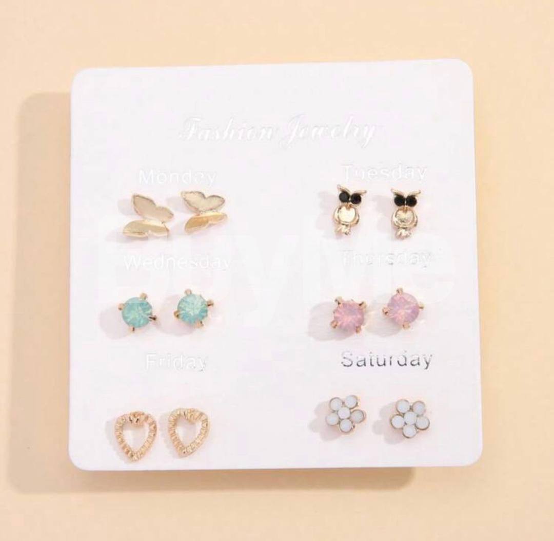EARINGS CARD